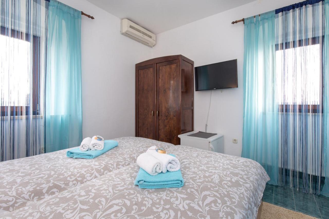 Pape Punat Apartmani I Sobe Buitenkant foto
