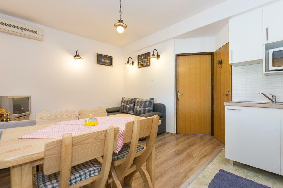 Pape Punat Apartmani I Sobe Buitenkant foto